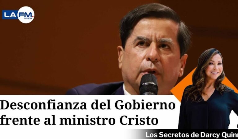 Desconfianza del gobierno frente al ministro Cristo