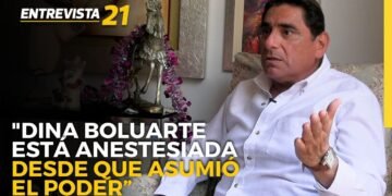 Carlos Álvarez está indignado con la situación política actual del Perú