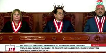 Ceremonia de juramentación del Dr. Roberto Rolando Burneo Bermejo como Presidente del JNE