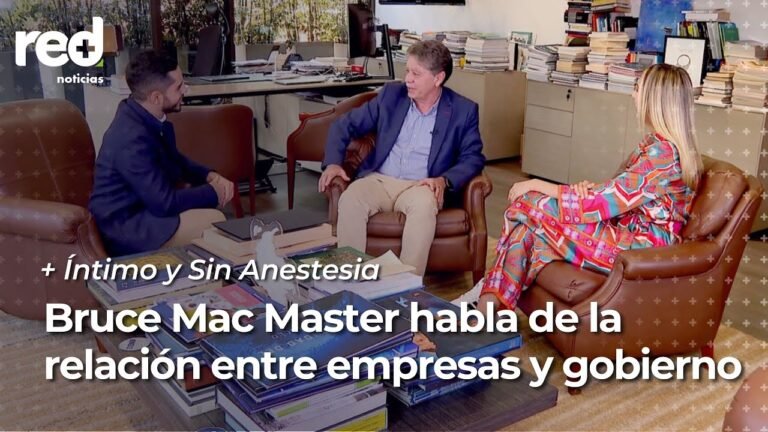 + Íntimo y Sin Anestesia con  Bruce Mac Master