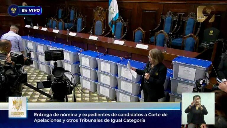 Entrega de nómina de candidatos a Corte de Apelaciones y otros Tribunales de Igual Categoría